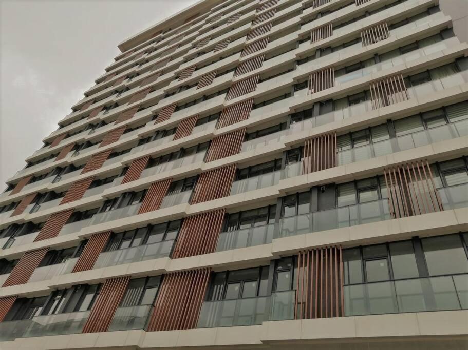 Sisli Apartment, 2 Bedrooms, 250 M Metro, New Modern Residence イスタンブール エクステリア 写真